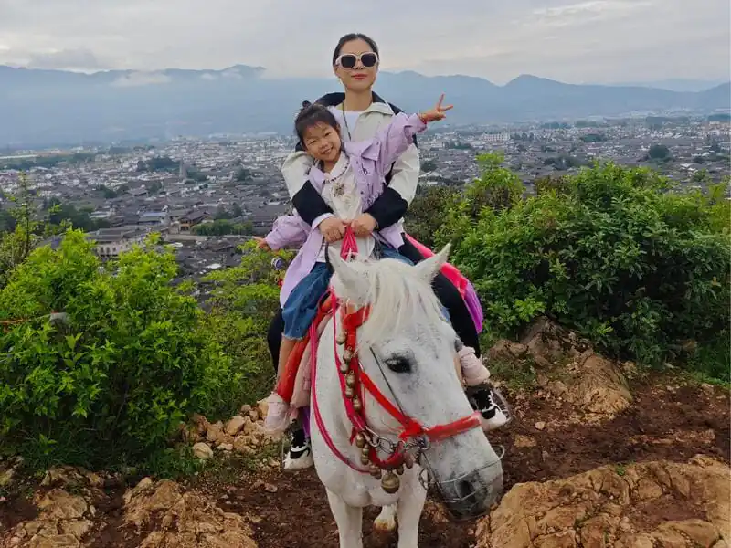 sales04@lithotop.com