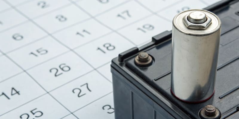 Battery and cell on calendar