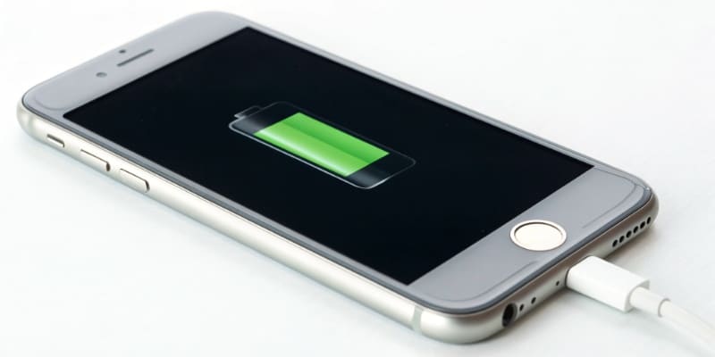 A thermometer showing the ideal temperature range for lithium battery storage