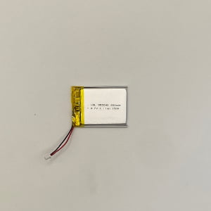 303040